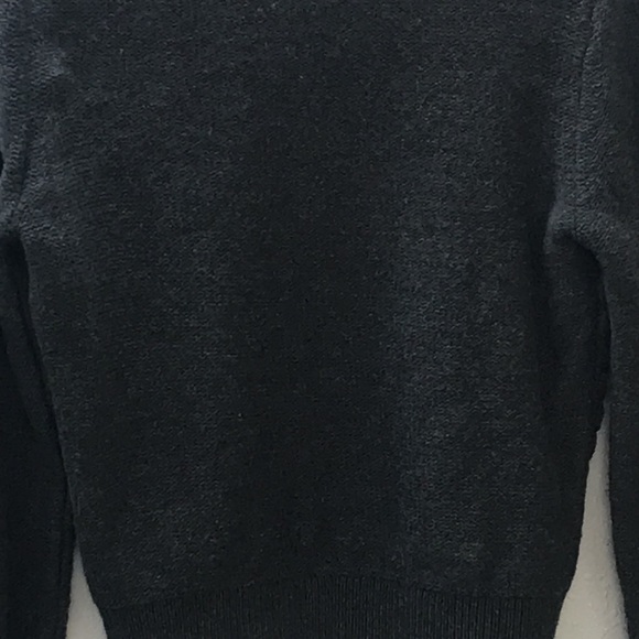 Banana Republic brand Ladies Petite Gray Sweater - Picture 4 of 9